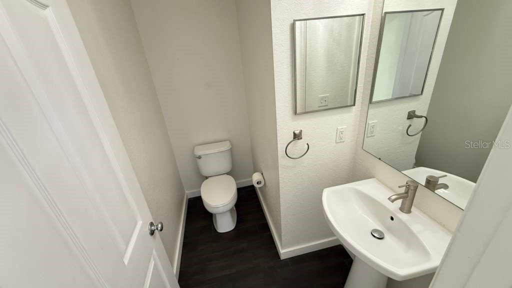 Image 33 of 56 For 6133 Metrowest Boulevard 105