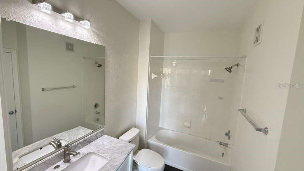 Image 48 of 56 For 6133 Metrowest Boulevard 105