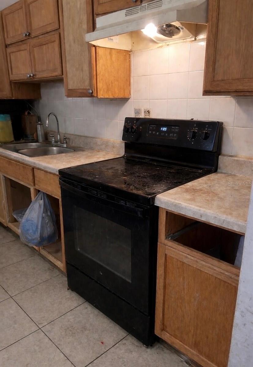 Image 3 of 3 For 280 1st Street