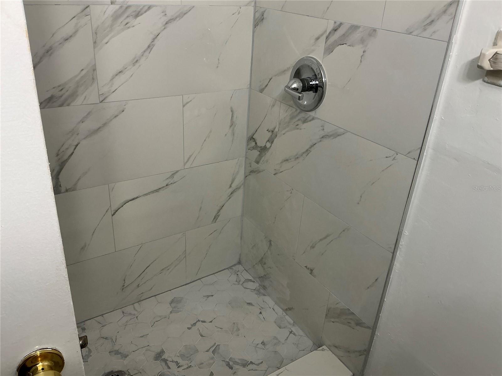 Image 18 of 21 For 5132 Elese Street