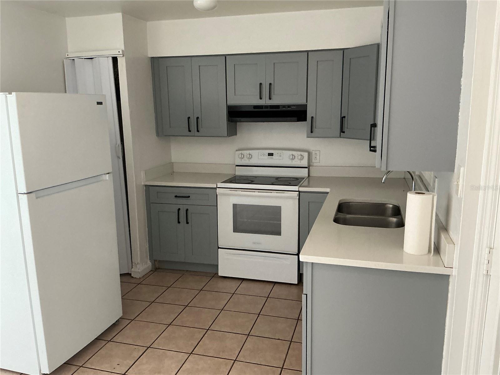 Image 9 of 21 For 5132 Elese Street