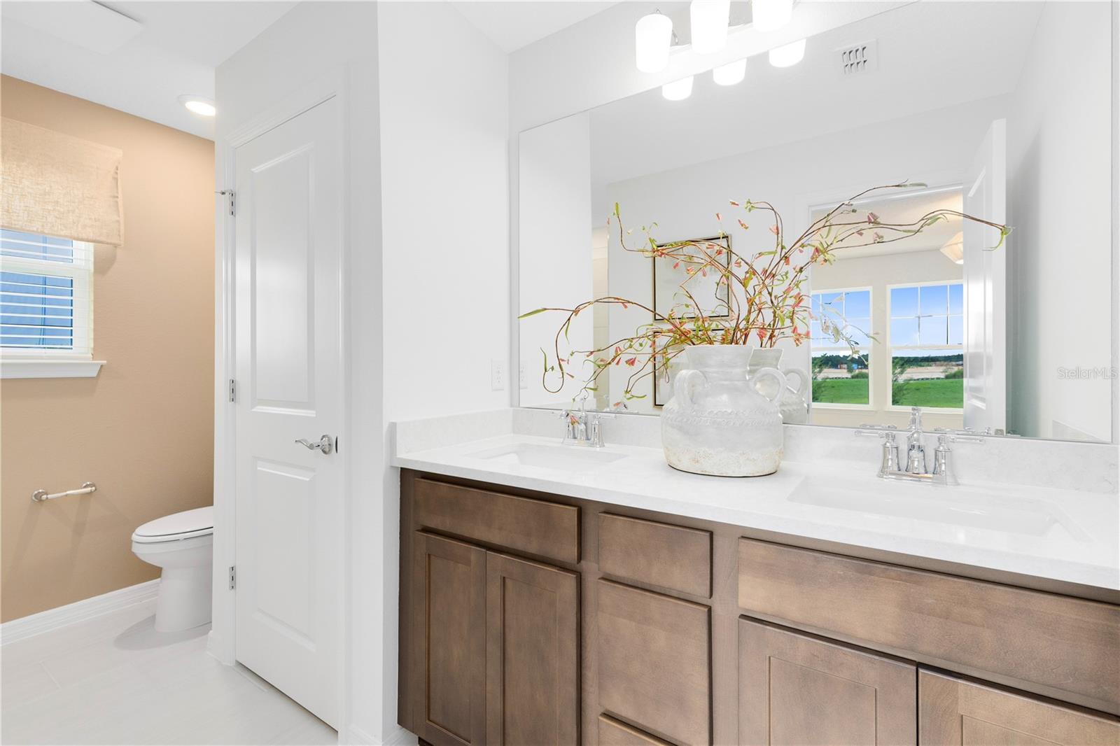 Image 20 of 25 For 10670 Evening Star Street