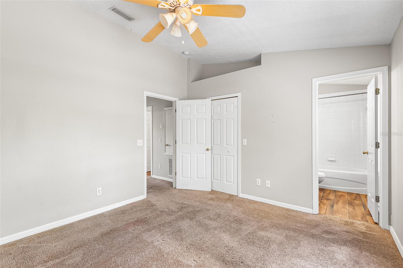 Image 8 of 15 For 1304 Denman Court
