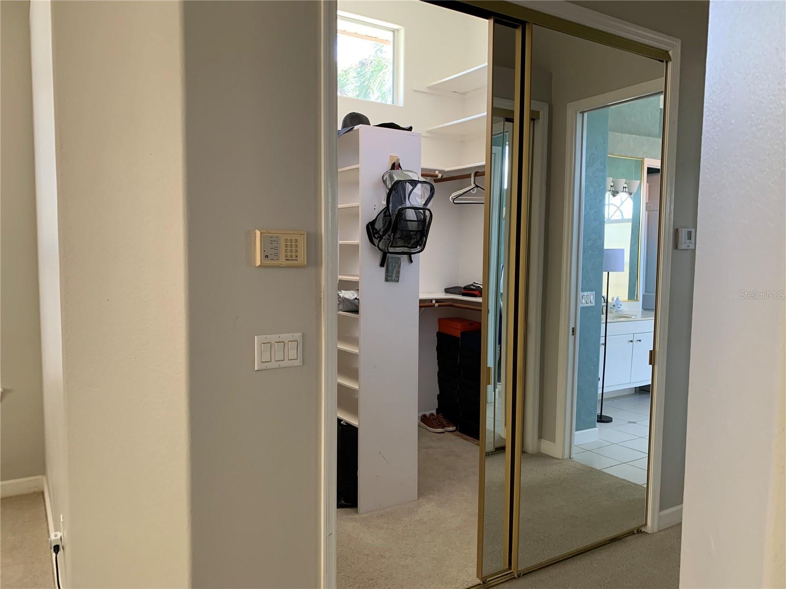 Image 21 of 45 For 103 Red Sky Court