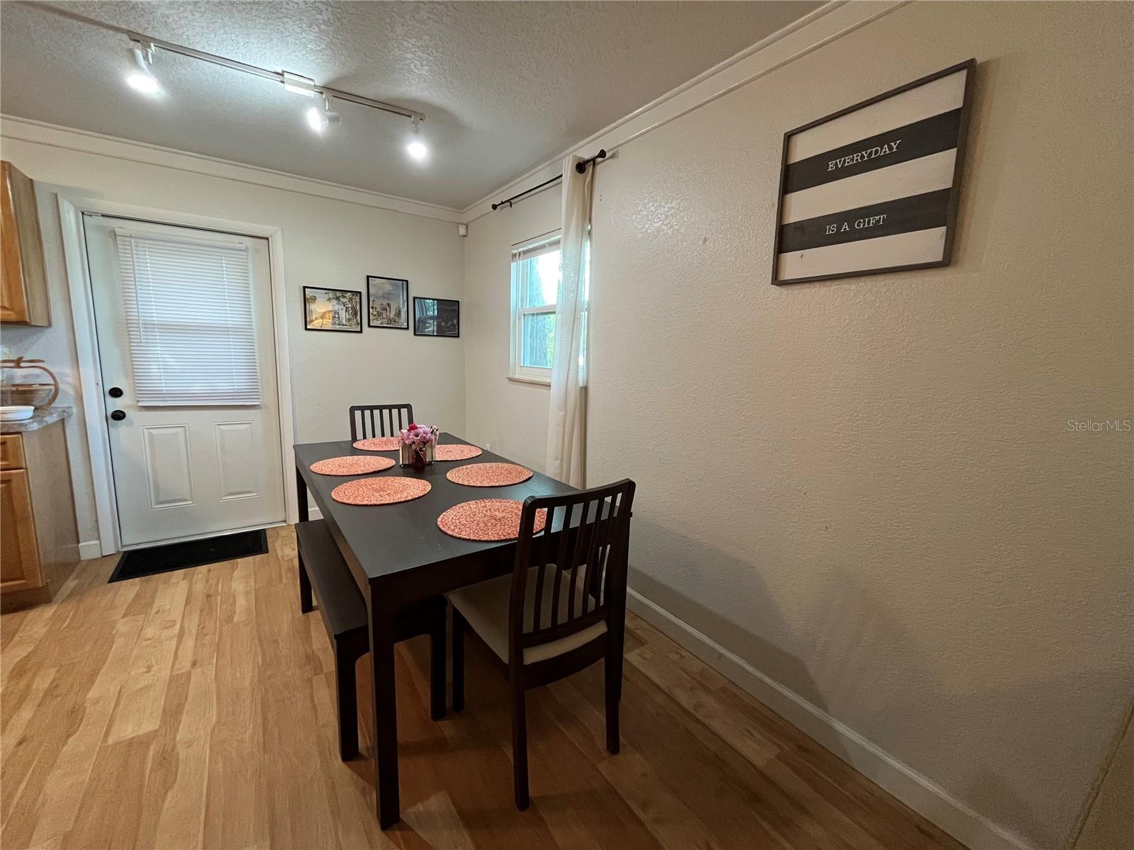 Image 13 of 43 For 1816 Weeks Avenue