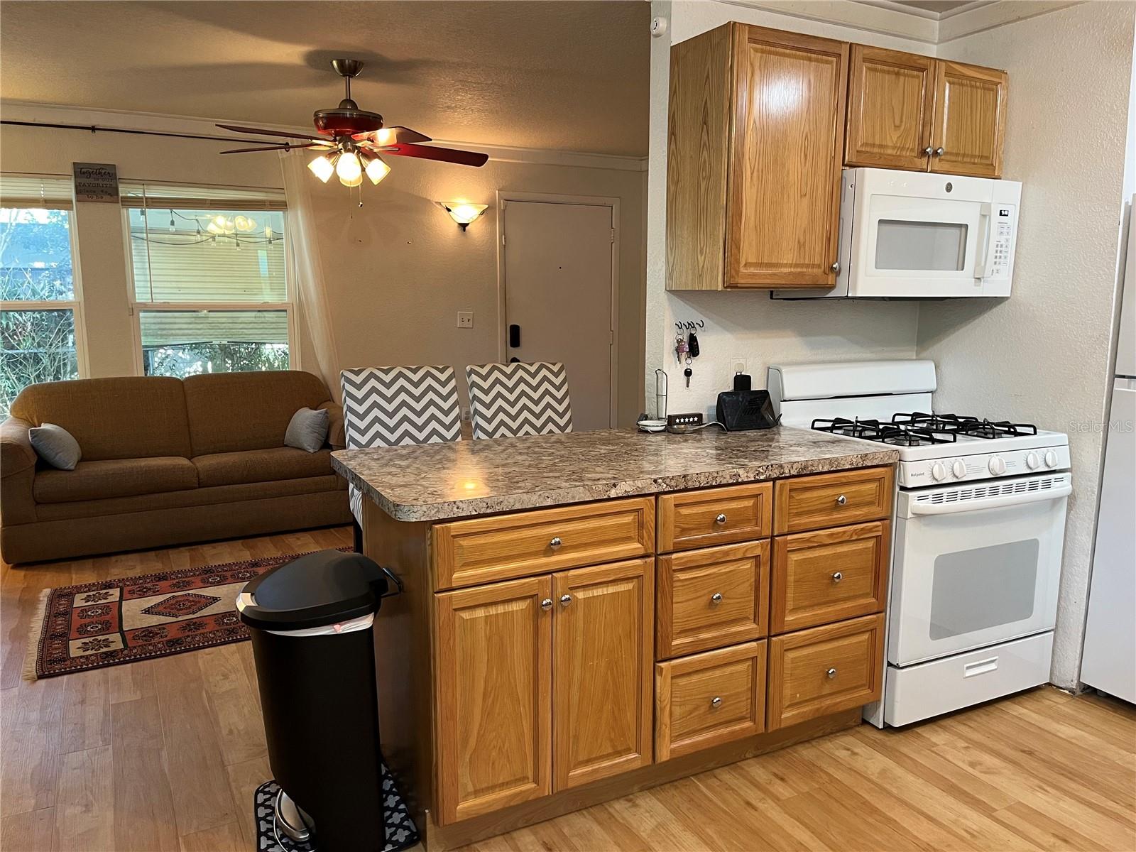 Image 14 of 43 For 1816 Weeks Avenue