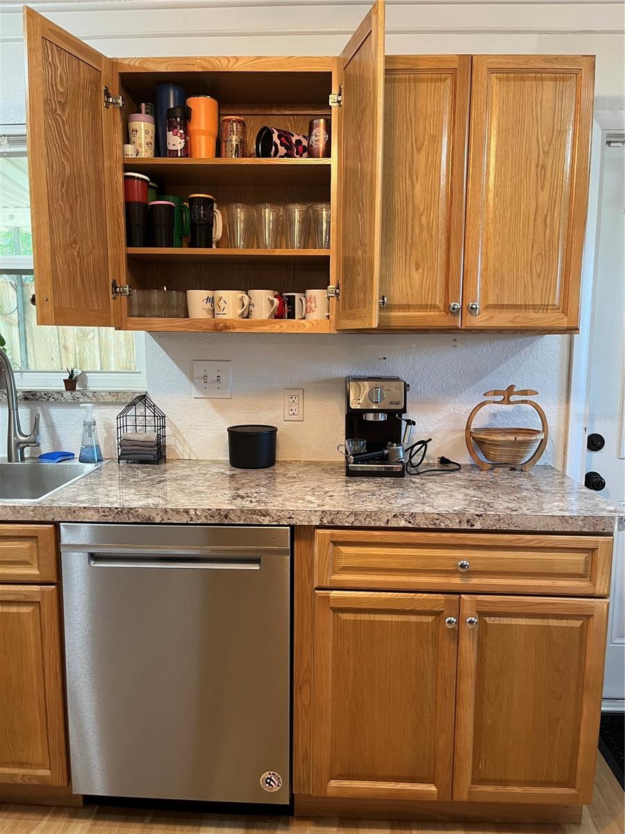 Image 24 of 43 For 1816 Weeks Avenue