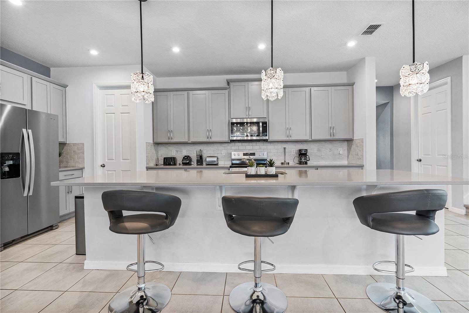 Image 13 of 50 For 8915 Tropical Haven Court