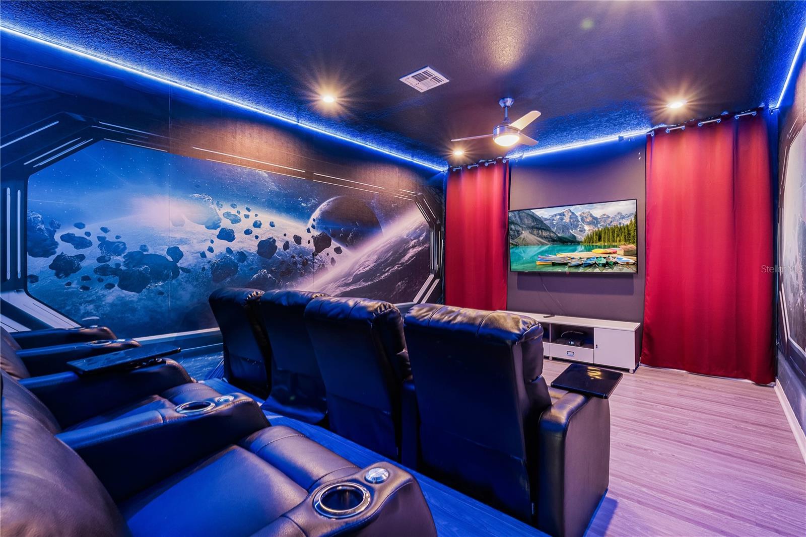 Image 20 of 50 For 8915 Tropical Haven Court