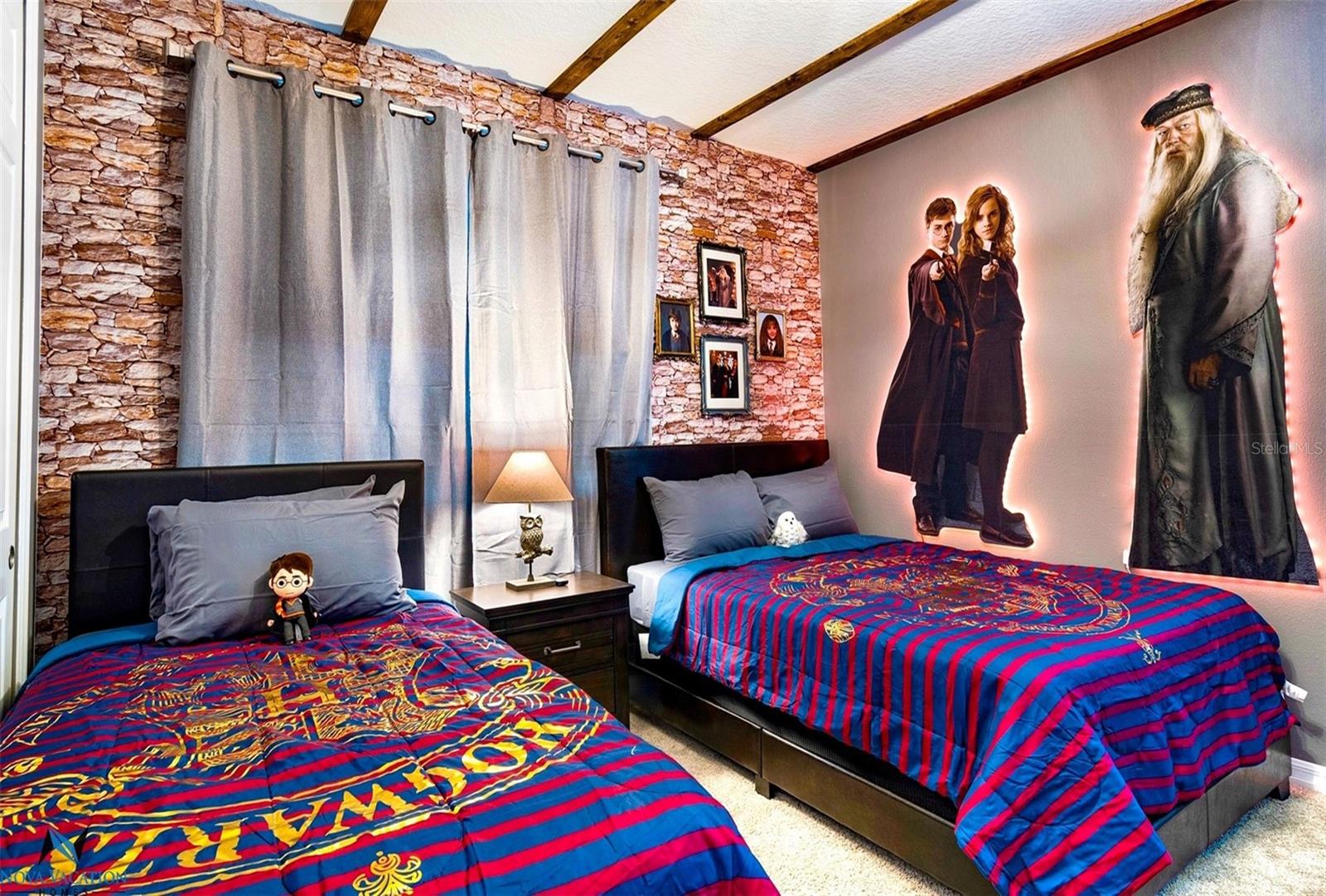 Image 35 of 50 For 8915 Tropical Haven Court