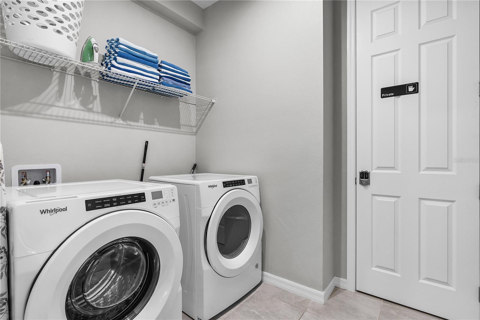 Image 42 of 50 For 8915 Tropical Haven Court