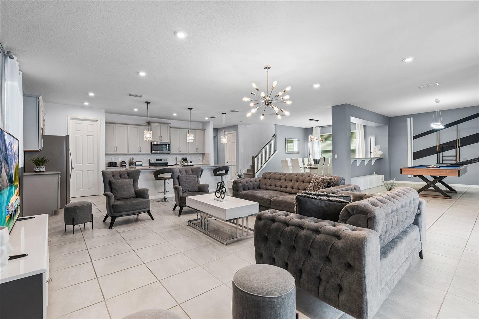 Image 7 of 50 For 8915 Tropical Haven Court