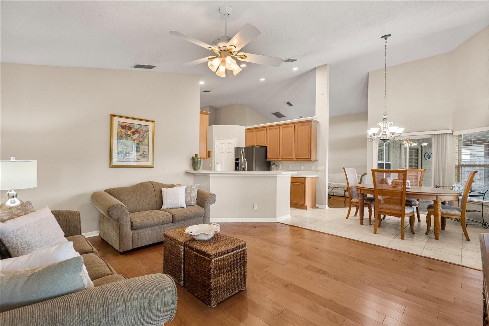 Image 10 of 37 For 2531 Walnut Heights Road