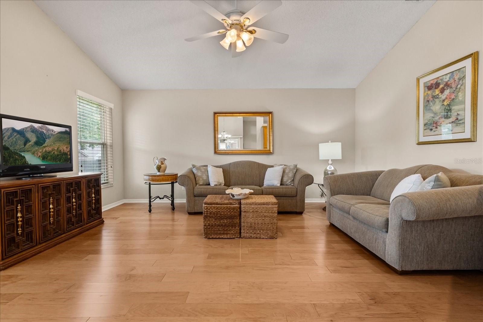 Image 12 of 37 For 2531 Walnut Heights Road