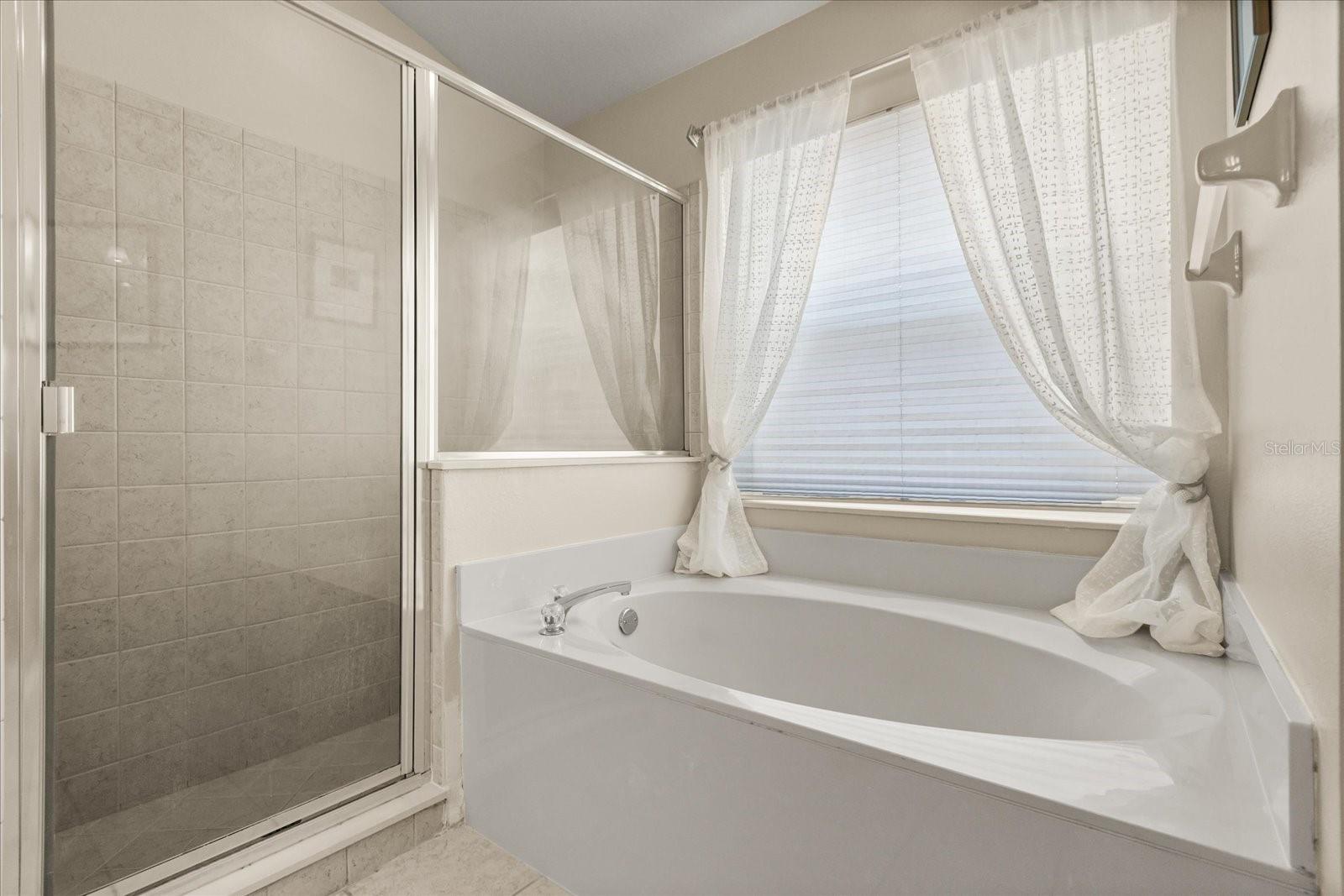 Image 16 of 37 For 2531 Walnut Heights Road