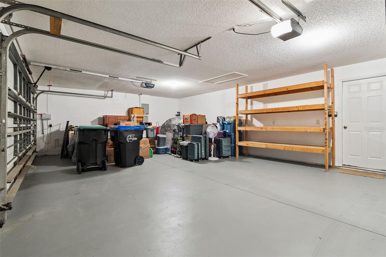 Image 21 of 37 For 884 Belhaven Drive