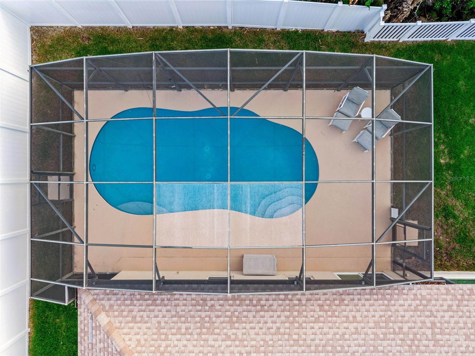 Image 27 of 37 For 884 Belhaven Drive