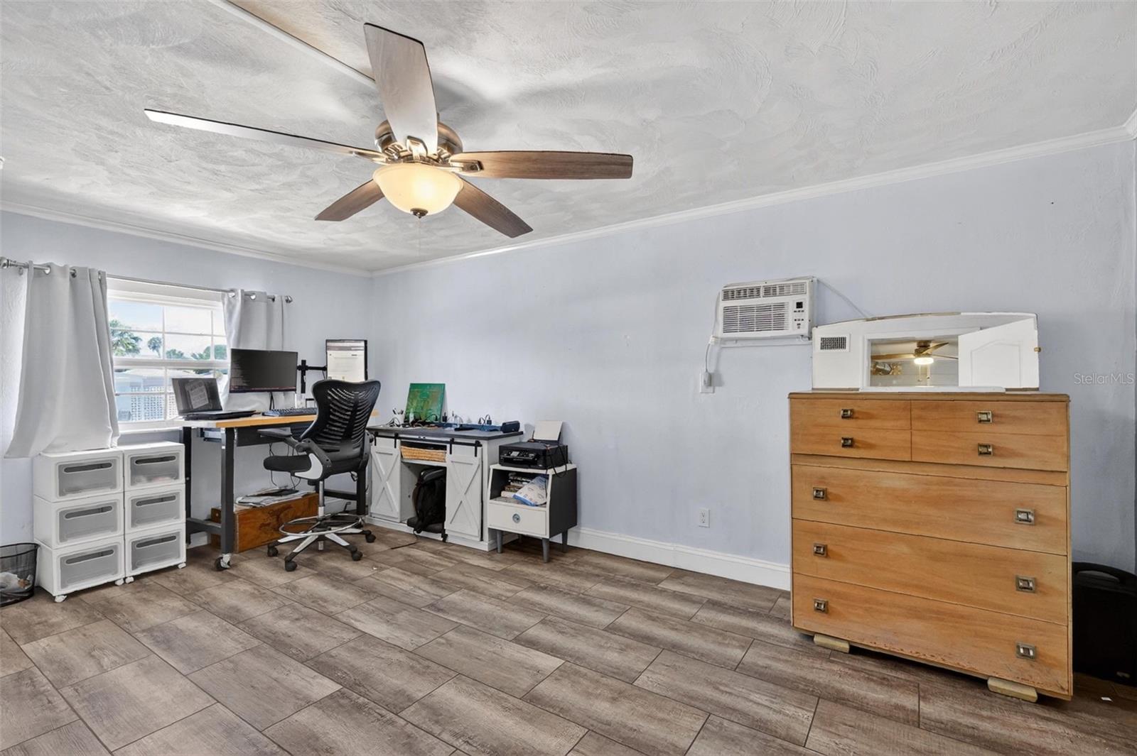 Image 13 of 26 For 3917 Cardinal Boulevard