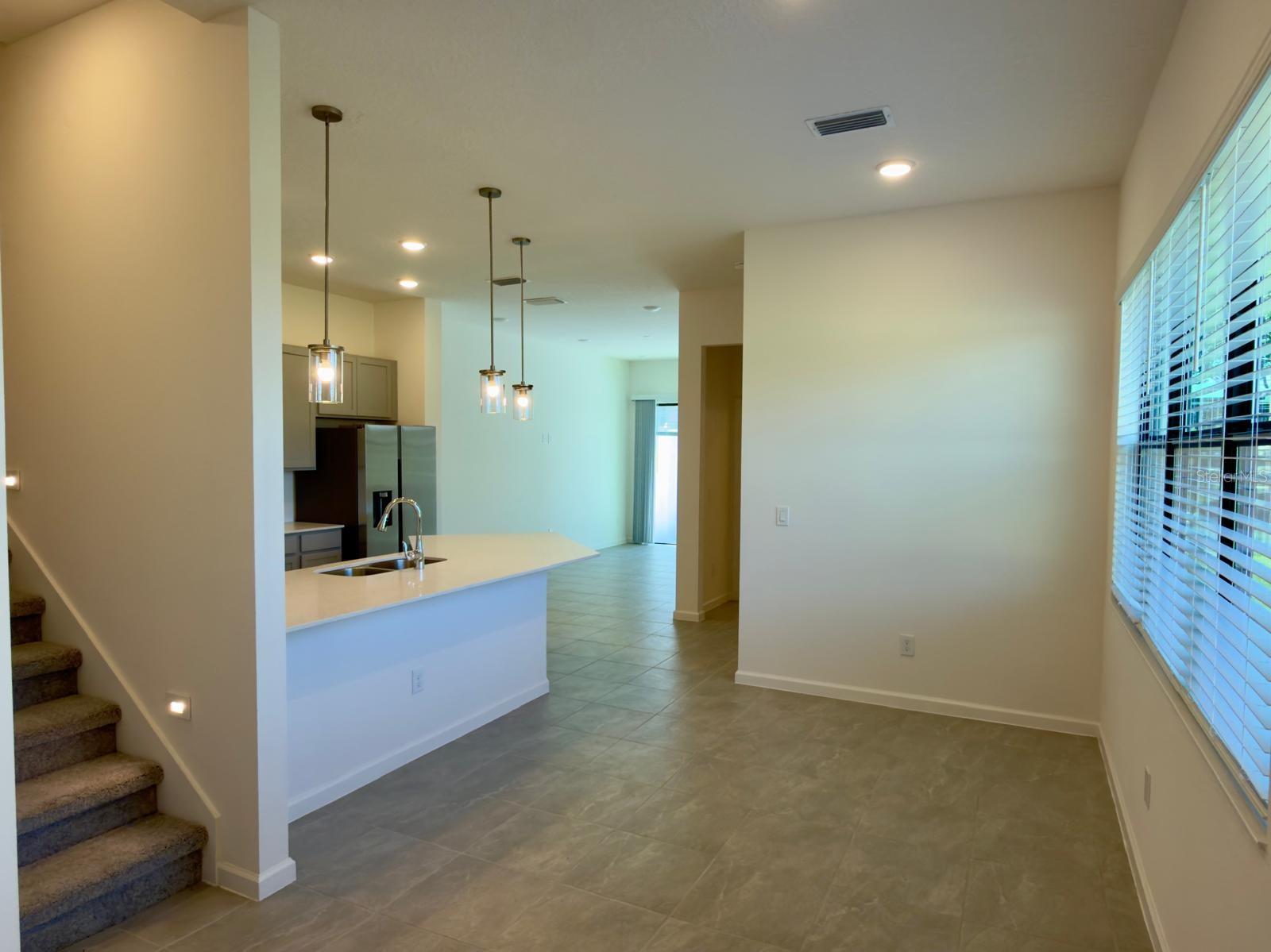 Image 4 of 29 For 10592 Ebb Tide Lane