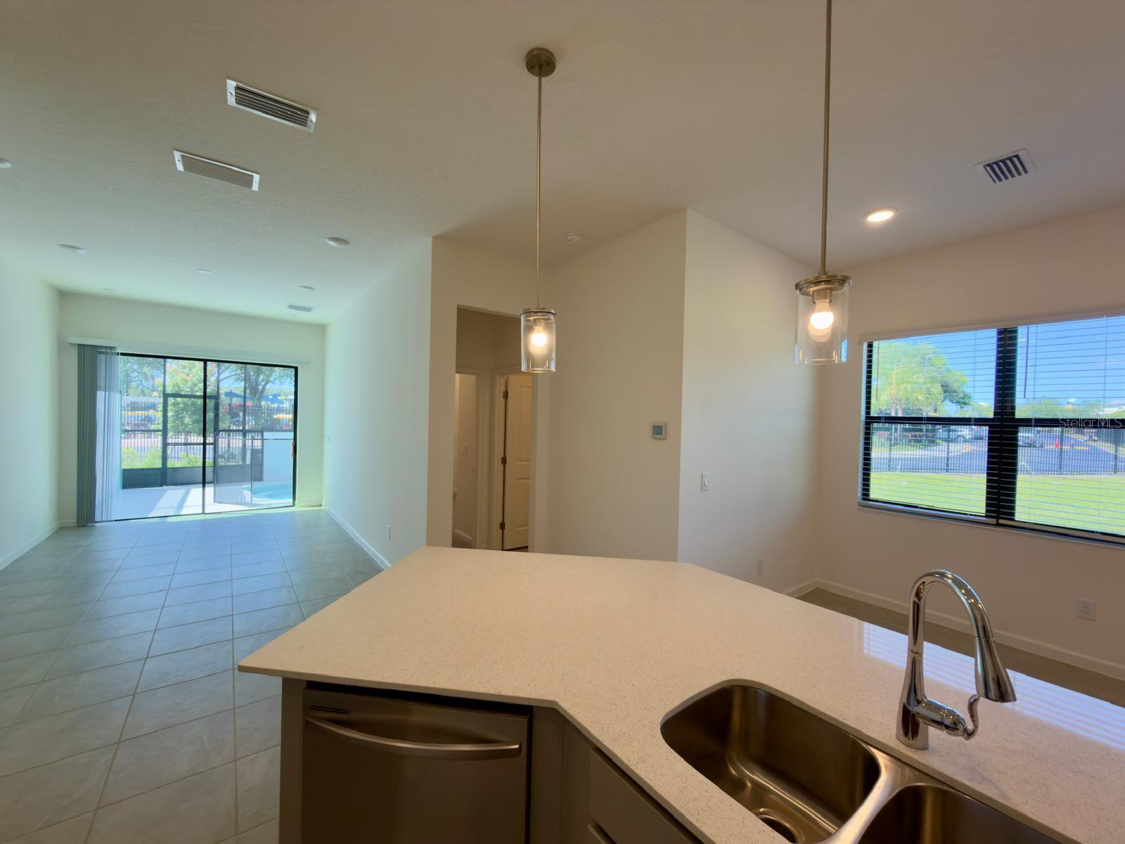 Image 7 of 29 For 10592 Ebb Tide Lane