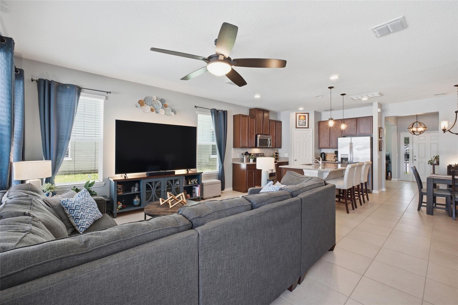 Image 11 of 44 For 8170 Bluejack Oak Drive