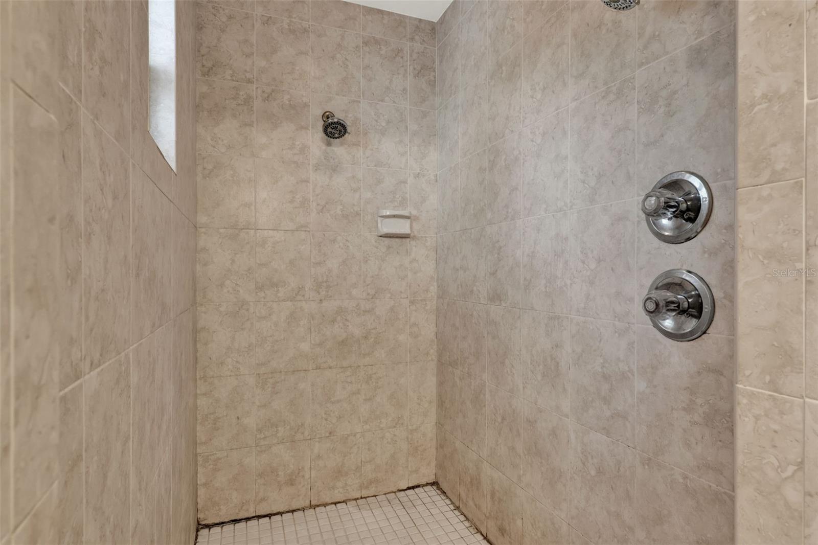 Image 10 of 16 For 417 Tampa Avenue