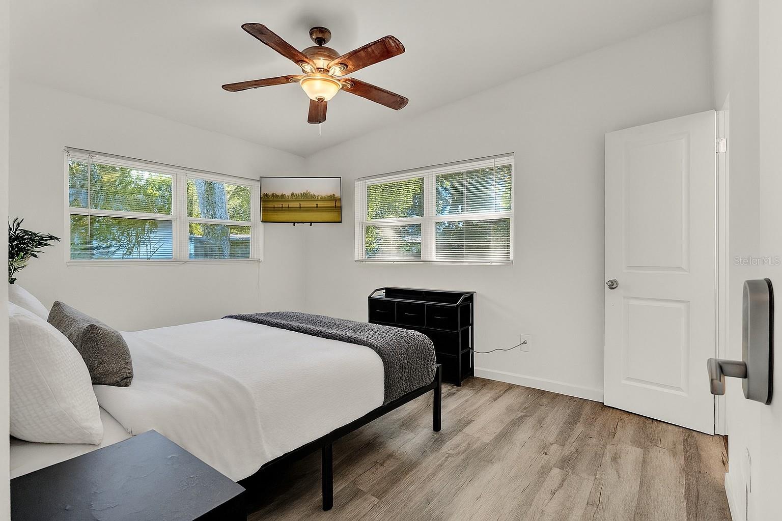 Image 9 of 16 For 417 Tampa Avenue