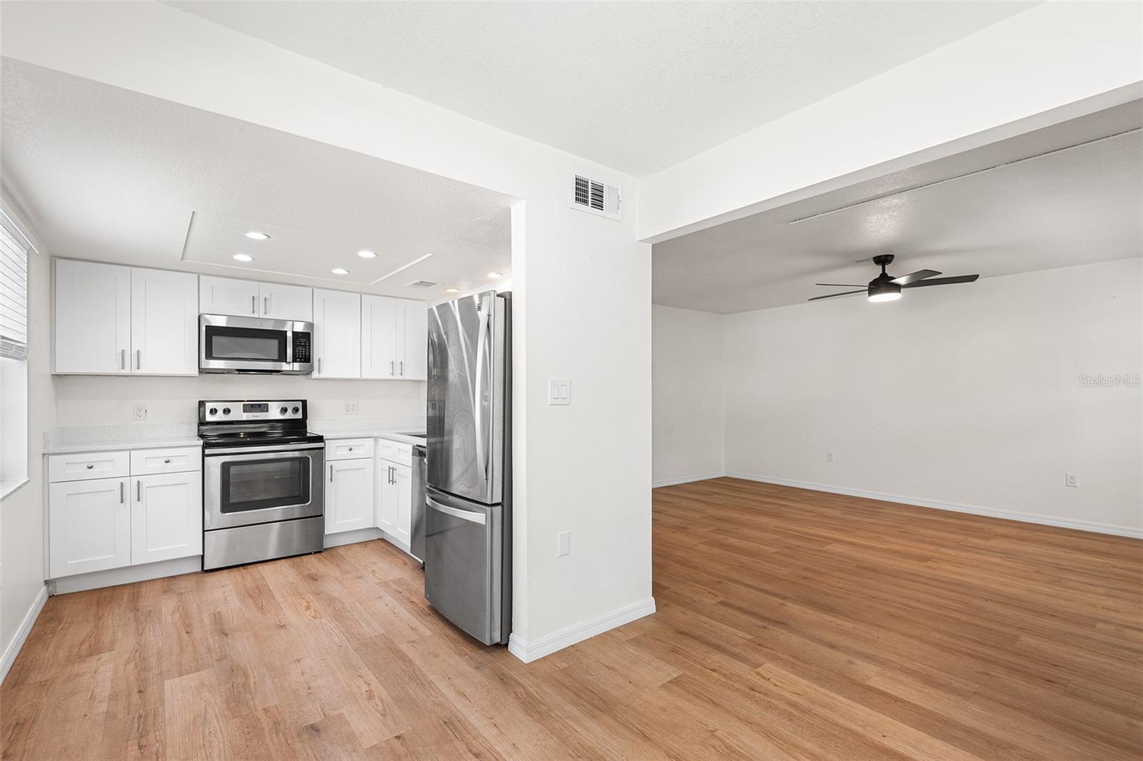 Image 5 of 12 For 2865 51st Street S 5