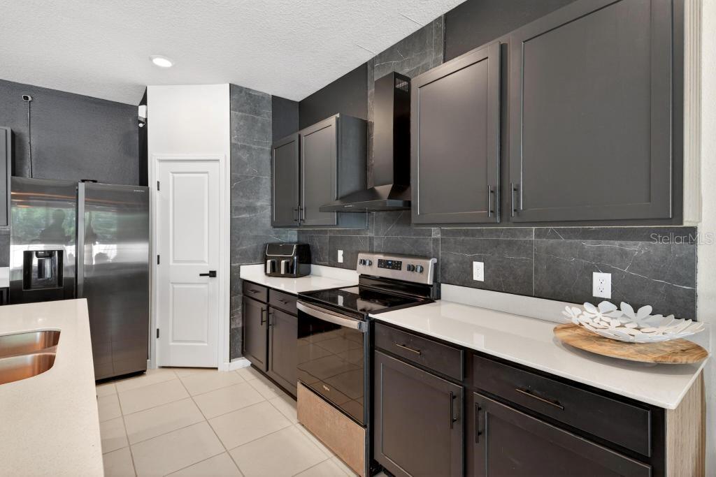 Image 19 of 72 For 1631 Groveline Road