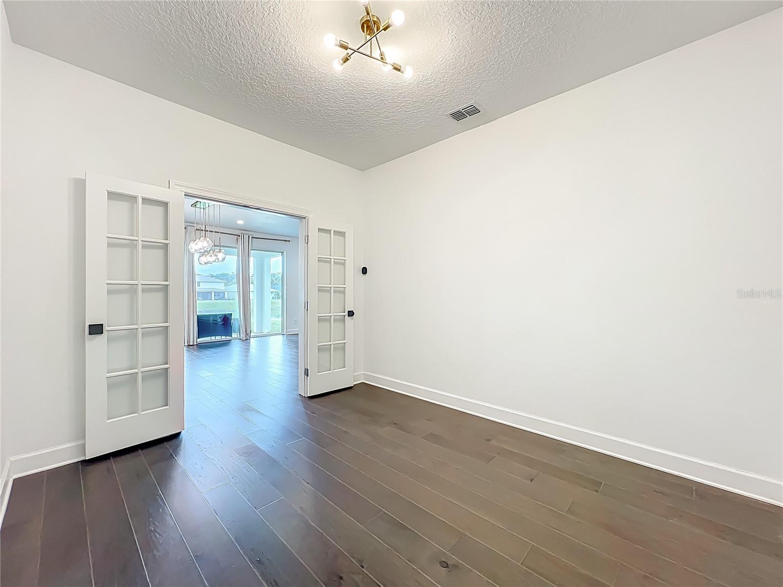 Image 19 of 62 For 3392 Bluff Oak Lane