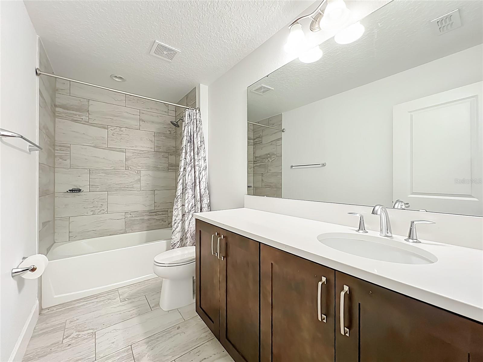 Image 29 of 62 For 3392 Bluff Oak Lane