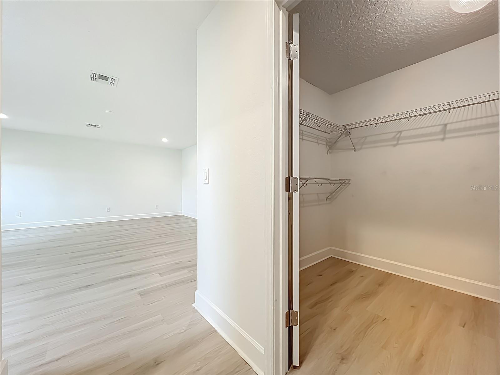 Image 34 of 62 For 3392 Bluff Oak Lane