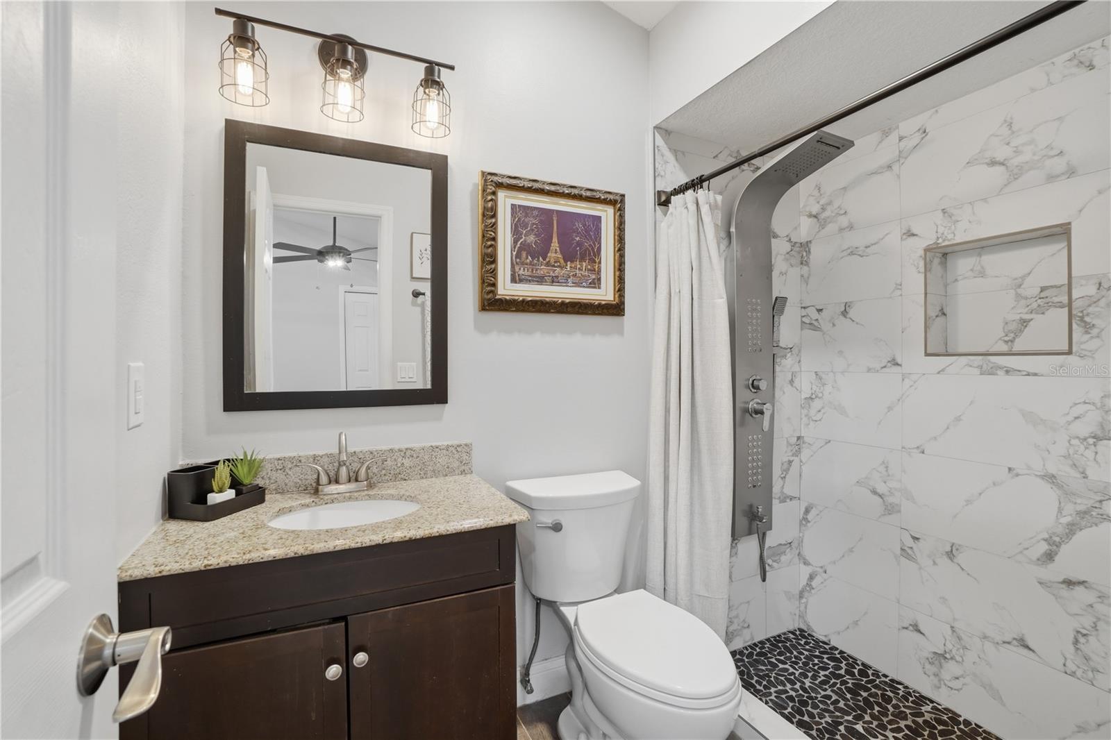 Image 34 of 62 For 684 Olean Court