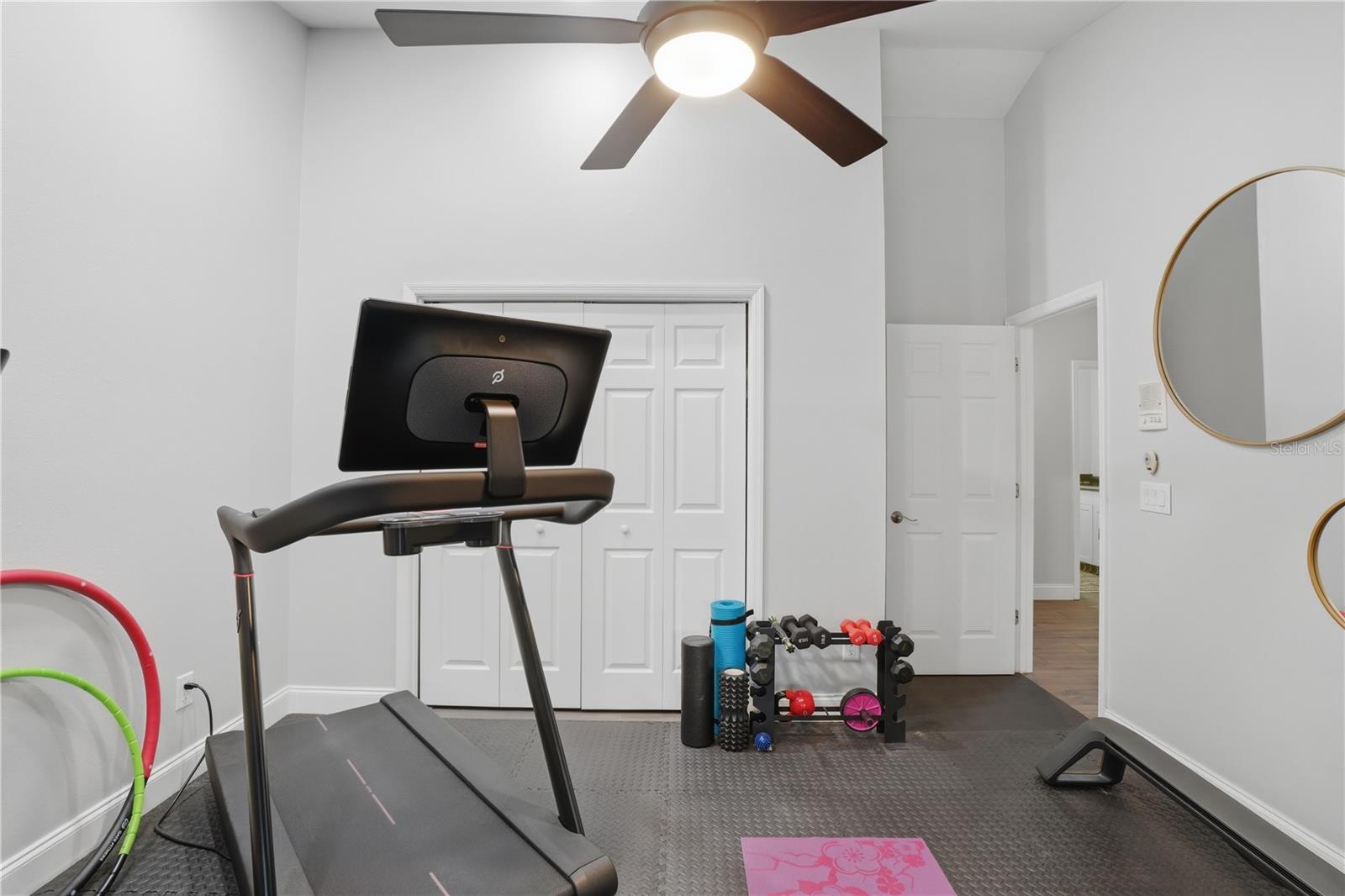 Image 39 of 62 For 684 Olean Court