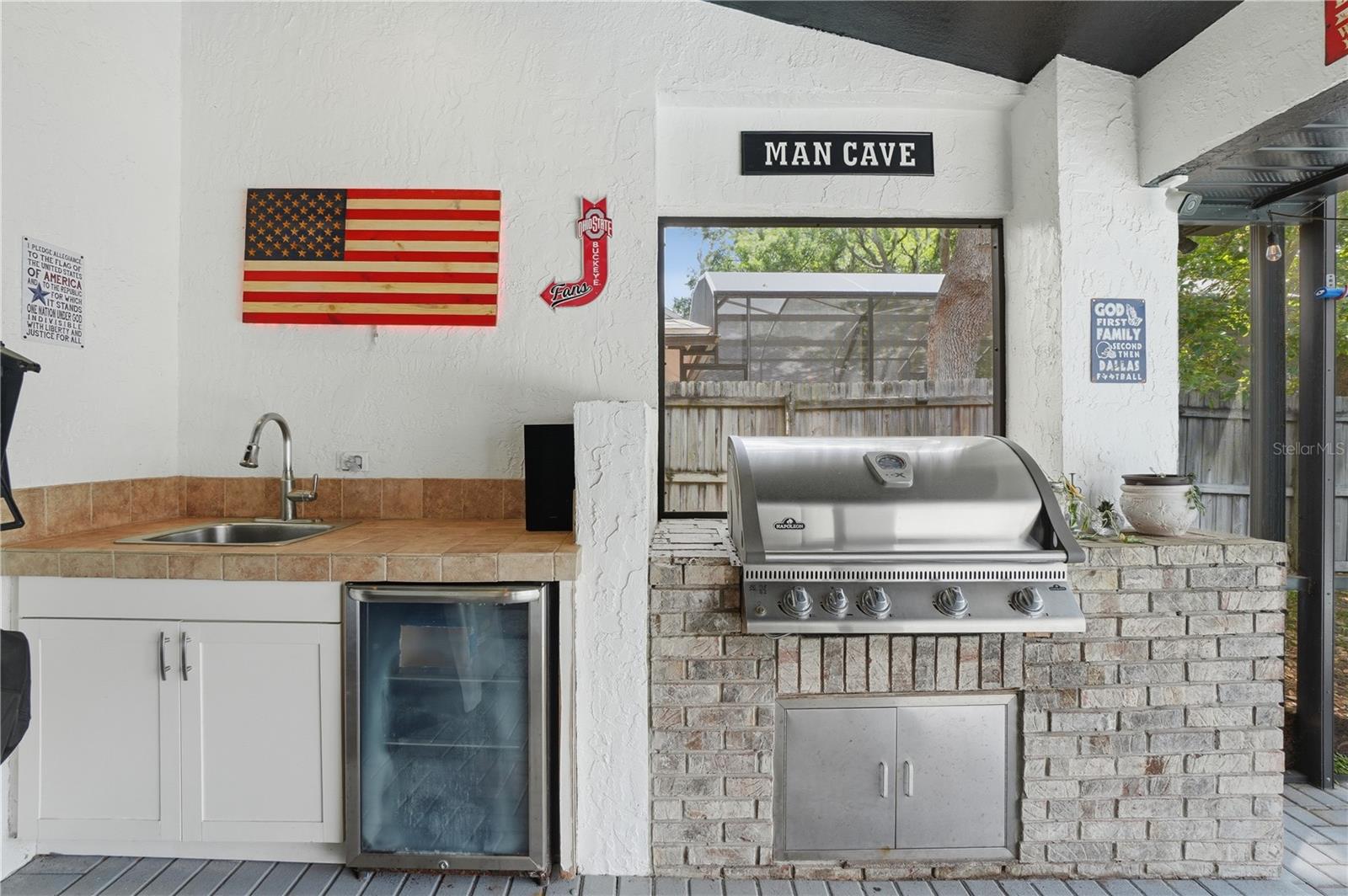 Image 46 of 62 For 684 Olean Court