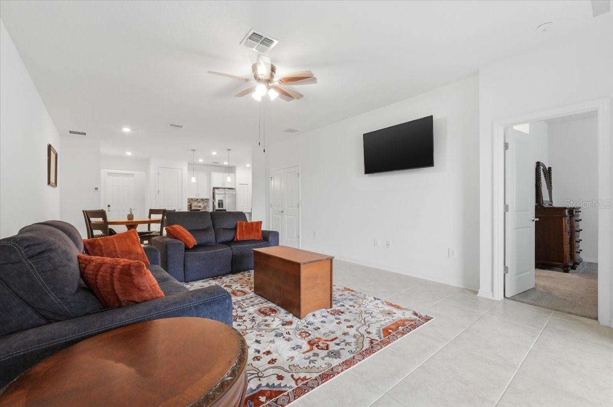 Image 4 of 23 For 1881 Cricket Cradle Drive