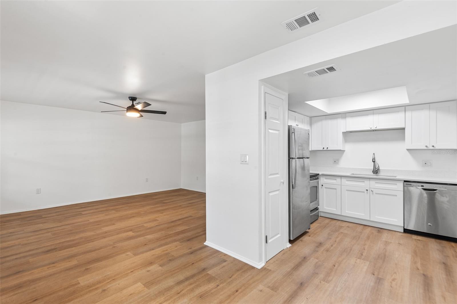 Image 5 of 10 For 2865 51st Street S 8