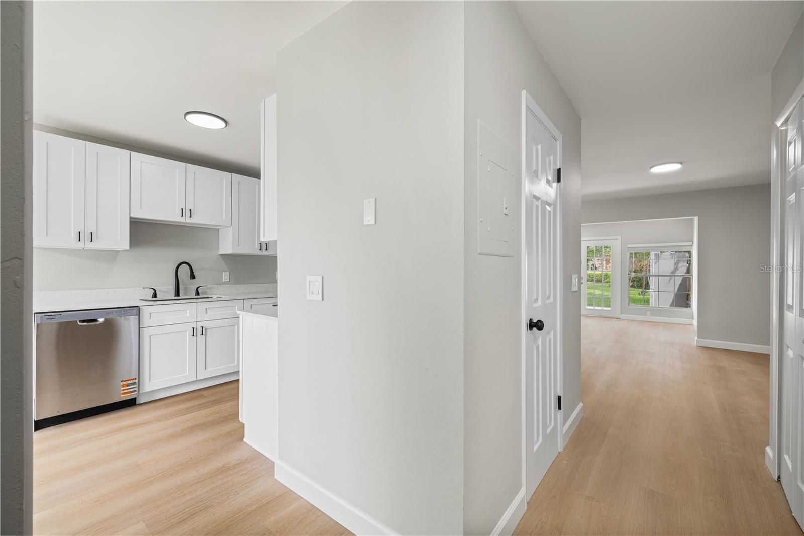 Image 3 of 51 For 11757 Windbourne Circle