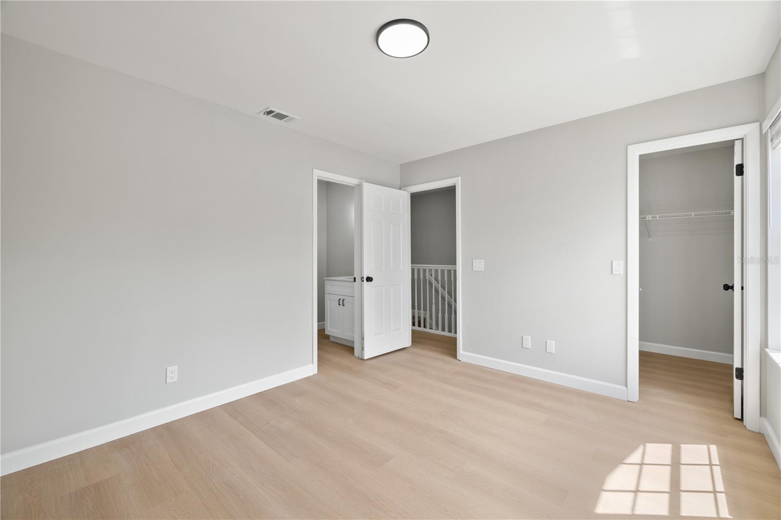 Image 36 of 51 For 11757 Windbourne Circle