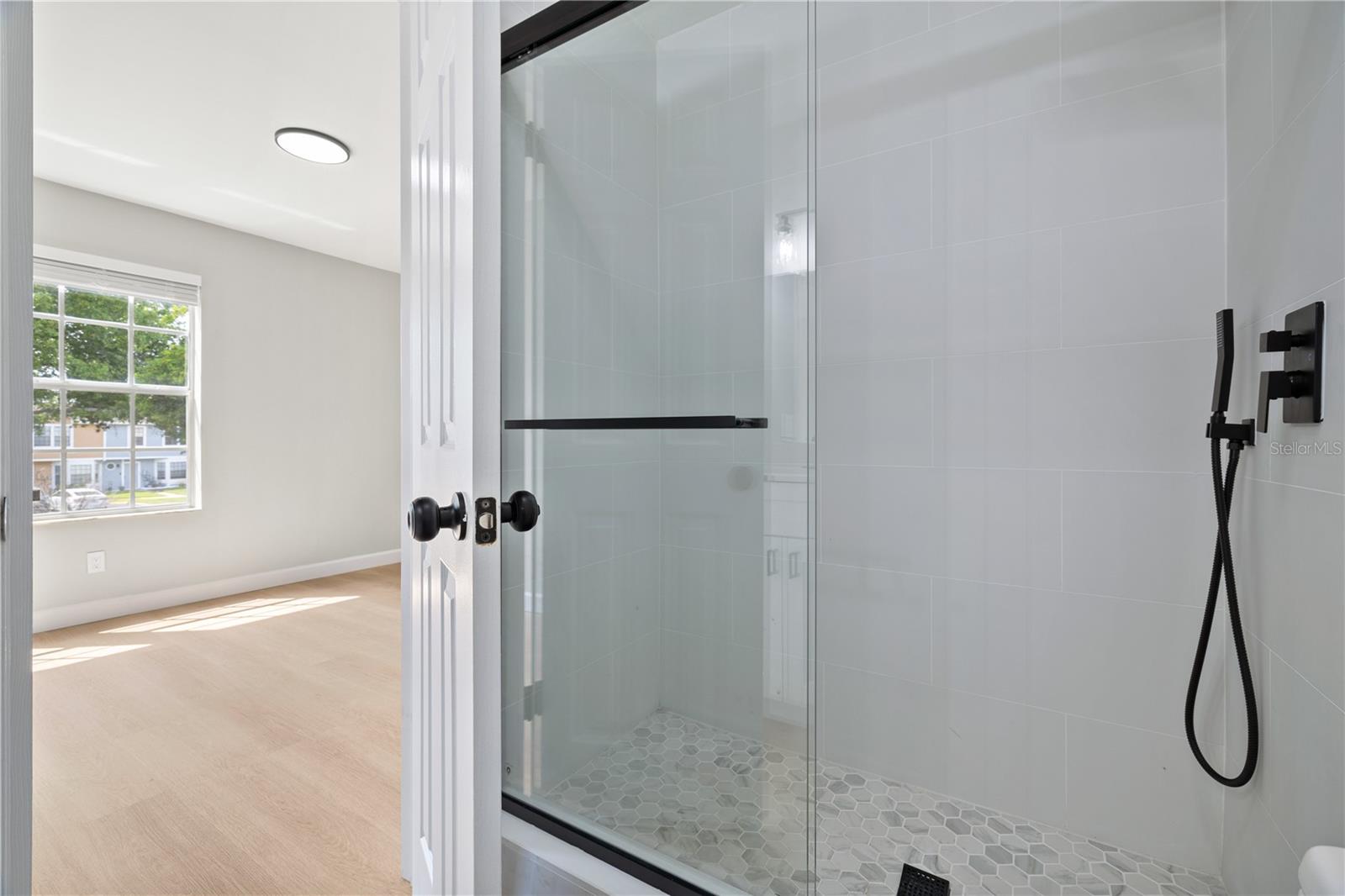 Image 39 of 51 For 11757 Windbourne Circle