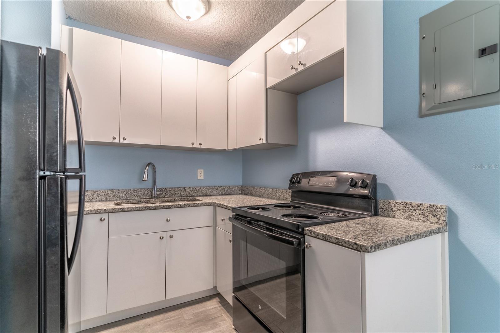 Image 6 of 17 For 1207 Cypress Street