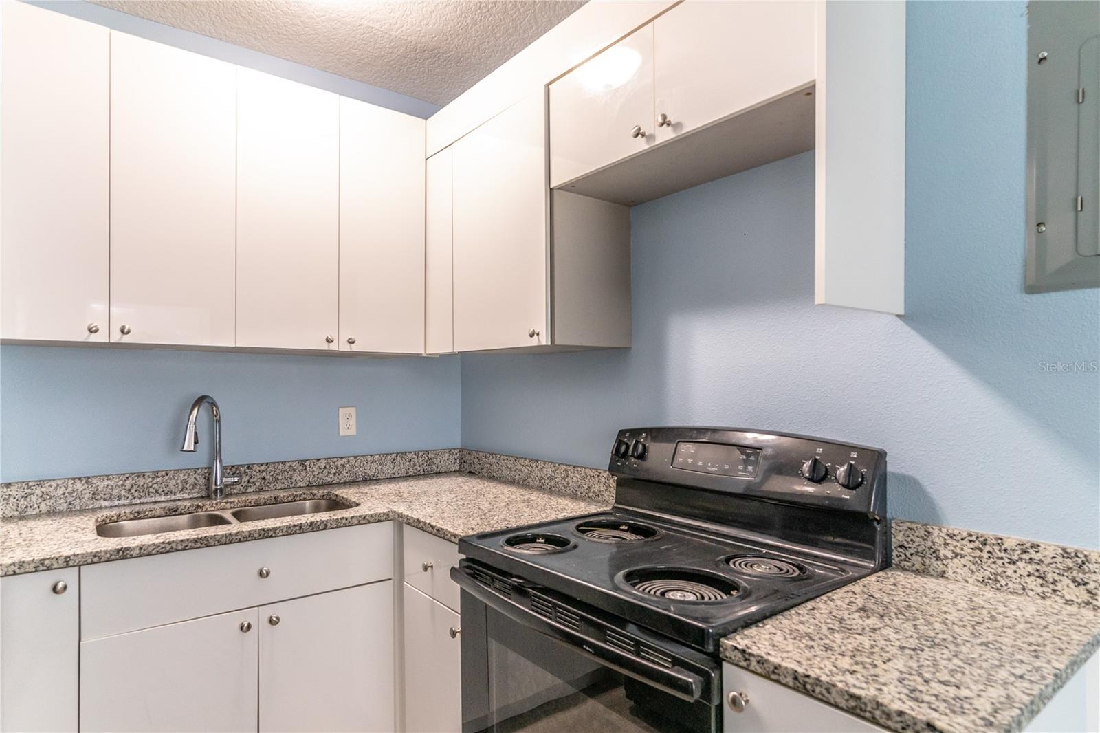 Image 7 of 17 For 1207 Cypress Street