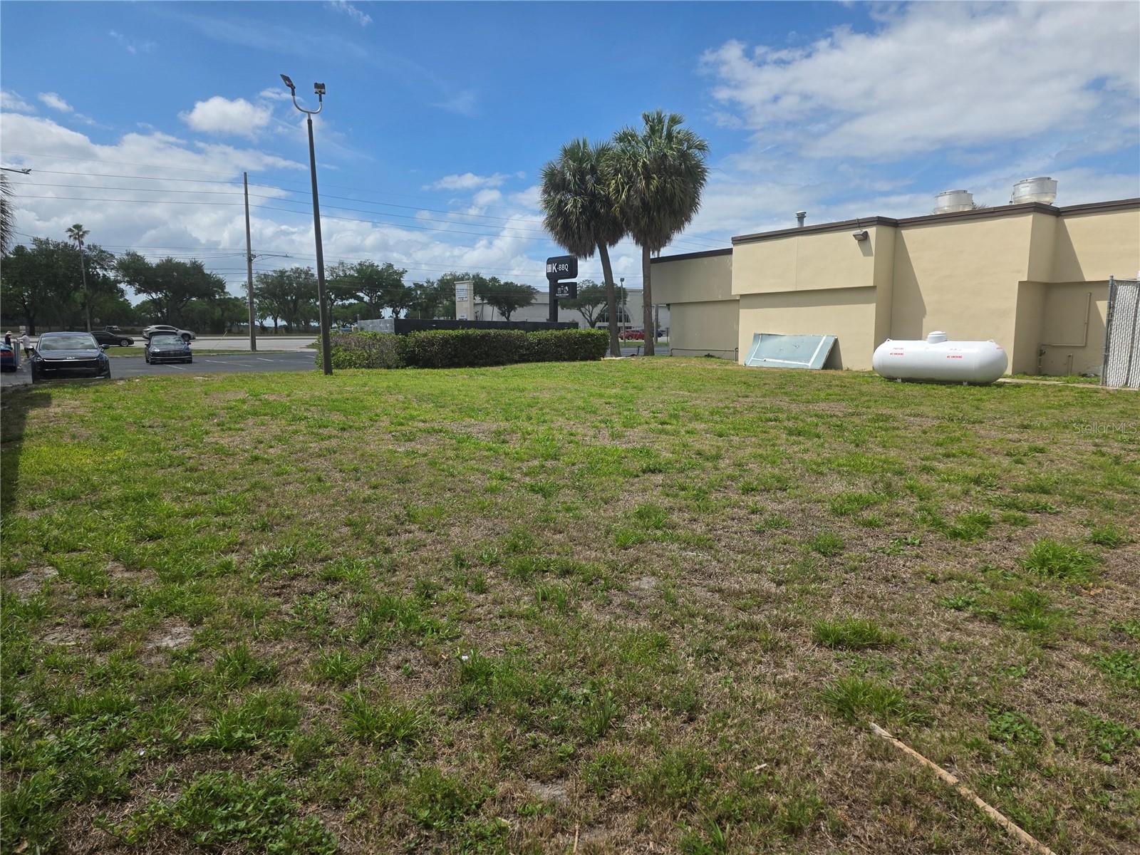 Image 4 of 11 For 5101 Colonial Drive