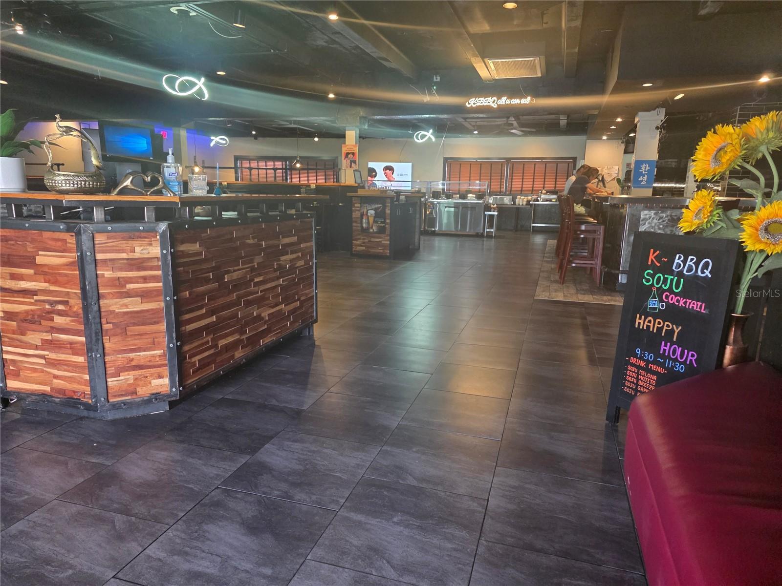 Image 5 of 11 For 5101 Colonial Drive