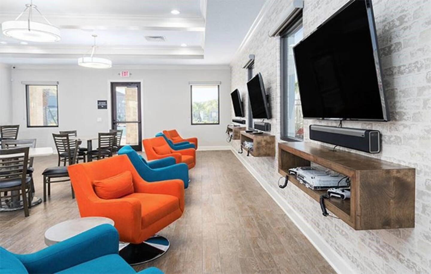 Image 10 of 39 For 3150 Paradox Circle 305