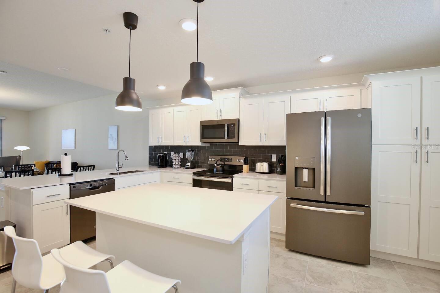 Image 16 of 39 For 3150 Paradox Circle 305