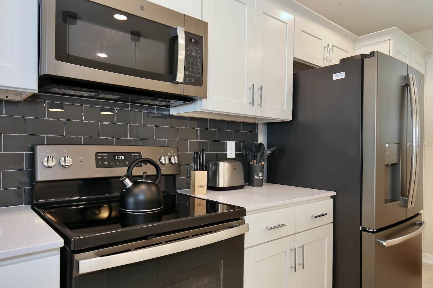 Image 18 of 39 For 3150 Paradox Circle 305