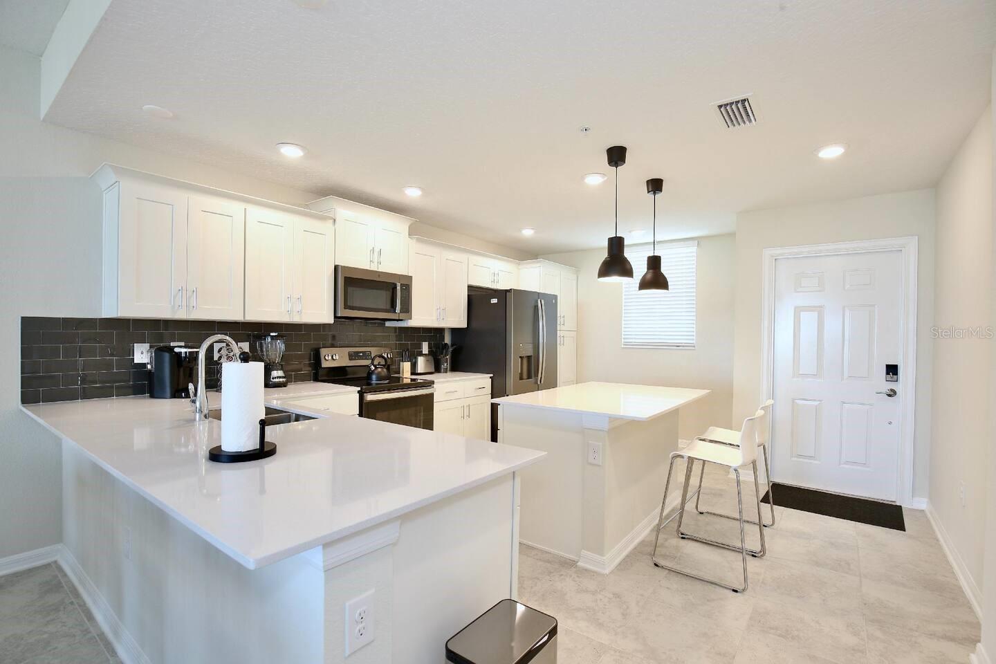 Image 20 of 39 For 3150 Paradox Circle 305