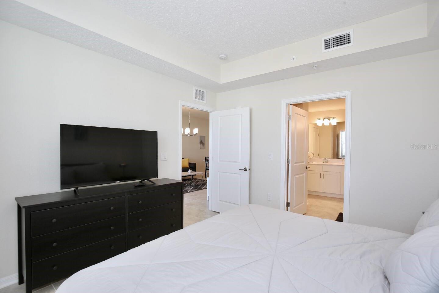 Image 27 of 39 For 3150 Paradox Circle 305