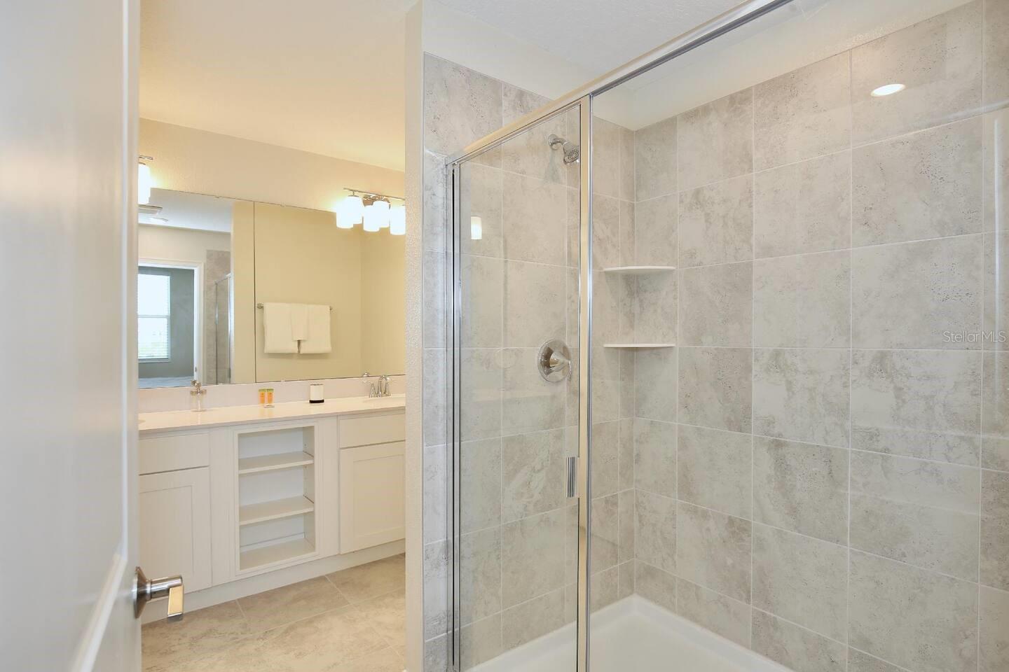 Image 28 of 39 For 3150 Paradox Circle 305